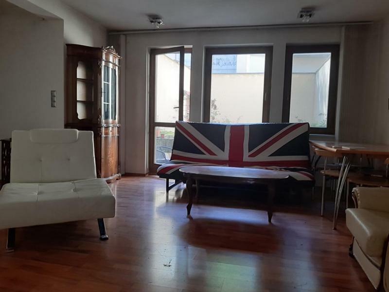 Pleasant Apartment Under The Bratislava Castle Exterior foto
